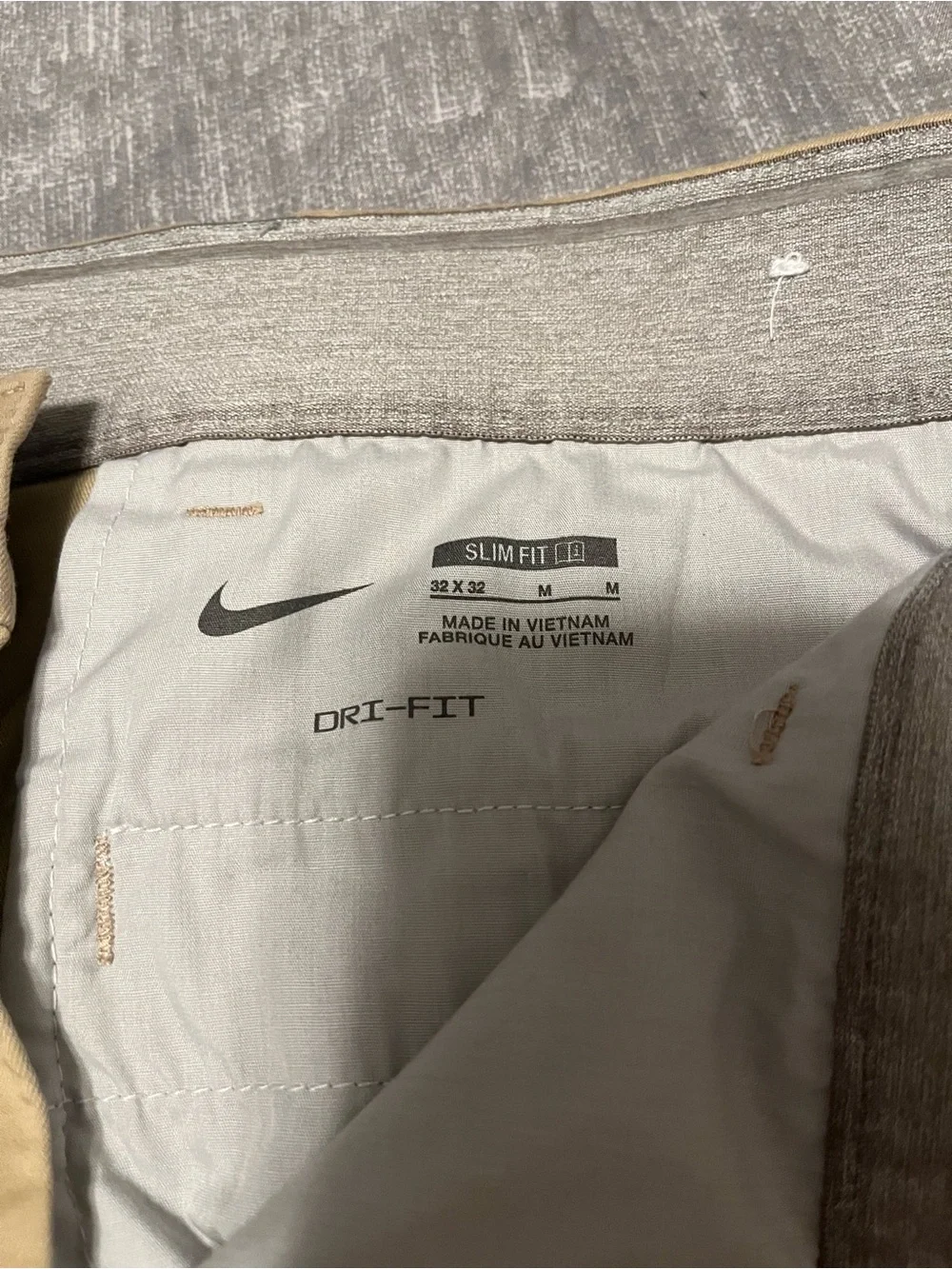 Nike Men's Khaki Chino 32x32